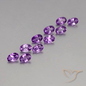 Gemme di Ametista Viola violaceo medio-scuro naturale da 3.93 ct, Ovale, VVS-VS