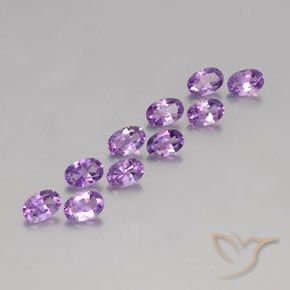 Gemme di Ametista Viola violaceo medio naturale da 4.05 ct, Ovale, VVS-VS