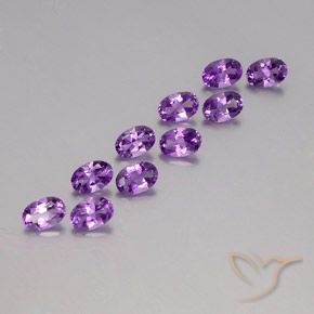 Gemme di Ametista Viola violaceo medio naturale da 4.12 ct, Ovale, VVS-VS