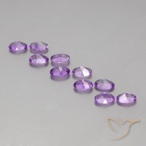 Gemme di Ametista Viola violaceo medio naturale da 3.96 ct, Ovale, VVS-VS