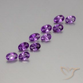 Gemme di Ametista Viola violaceo medio-scuro naturale da 3.92 ct, Ovale, VVS-VS