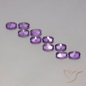 Gemme di Ametista Viola violaceo medio-scuro naturale da 3.84 ct, Ovale, VVS-VS