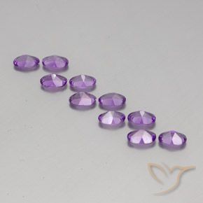 Gemme di Ametista Viola violaceo medio-scuro naturale da 3.96 ct, Taglio ovale, VVS-VS
