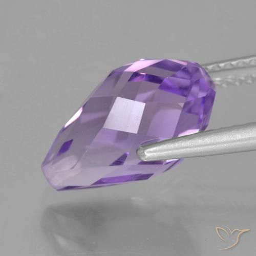 Ametista Viola Iris Rosato naturale da 4.23 ct, Taglio briolette, VS