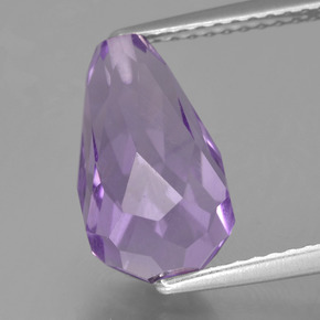 Ametista Viola naturale da 3.86 ct, Taglio briolette, VS