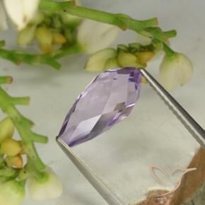 Ametista Viola Iris Rosato naturale da 3.52 ct, Taglio briolette, VS