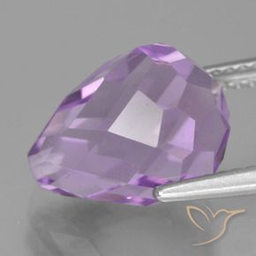 Ametista Viola Iris Rosato naturale da 6.36 ct, Taglio briolette, VS