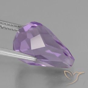 Ametista Viola Iris Rosato naturale da 7.29 ct, Taglio briolette, VS