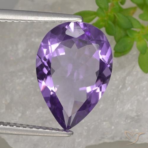 Ametista Viola medio naturale da 4.27 ct, Forma a pera, VVS-VS