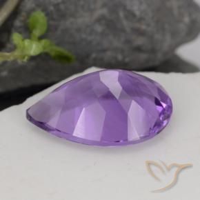 Ametista Viola medio naturale da 4.51 ct, Forma a pera, VVS