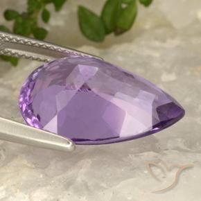 Ametista Viola violaceo medio-chiaro naturale da 8.70 ct, Forma a pera, VVS-VS