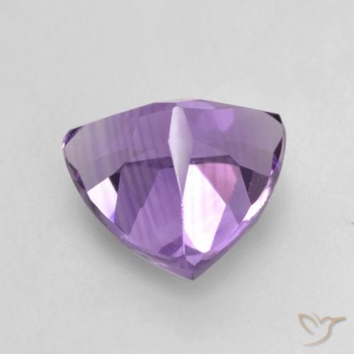 Ametista Viola violaceo medio naturale da 1.57 ct, Taglio trillion, VVS-VS