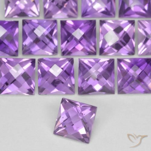 Ametista Viola tendente al rosa naturale da 0.67 ct, Quadrato, VVS-VS