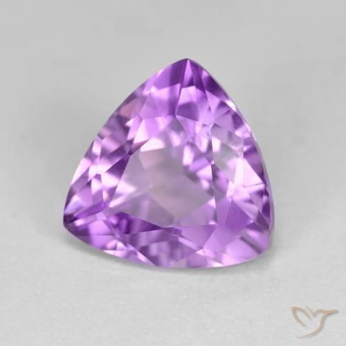 Ametista Viola violaceo medio-chiaro naturale da 3.04 ct, Taglio trillion, VS