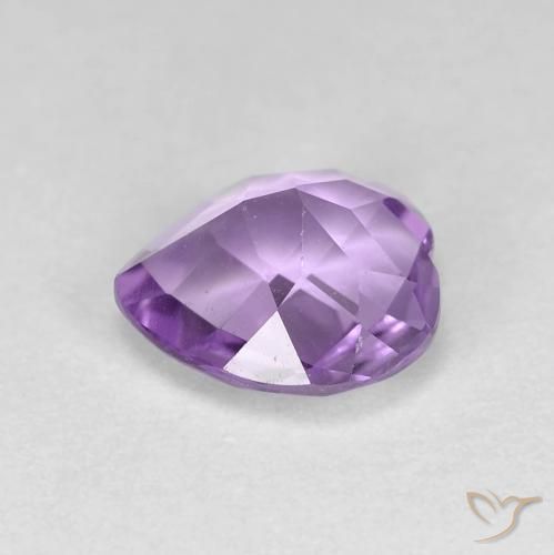 Ametista Viola medio naturale da 1.54 ct, Cuore, VVS-VS