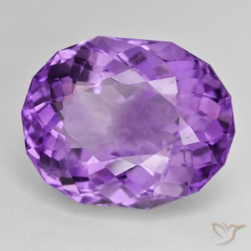 Ametista Viola Intenso naturale da 30.90 ct, Ovale, VVS