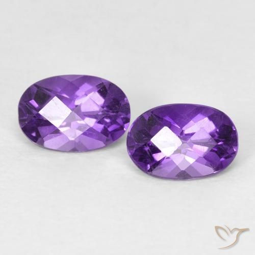 Gemme di Ametista Viola scuro naturale da 0.82 ct, Taglio ovale, VVS