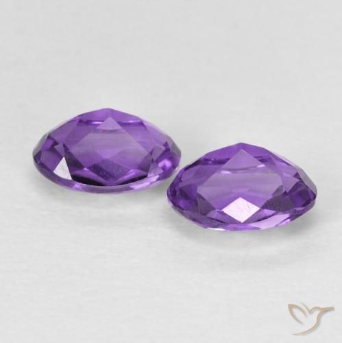Gemme di Ametista viola vivido naturale da 0.92 ct, Ovale, VS