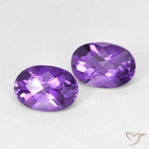 Gemme di Ametista viola vivido naturale da 0.84 ct, Ovale, VS