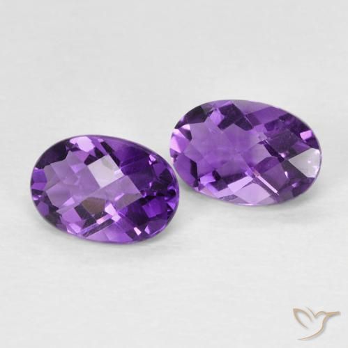 Gemme di Ametista Viola Intenso naturale da 0.90 ct, Ovale, VVS