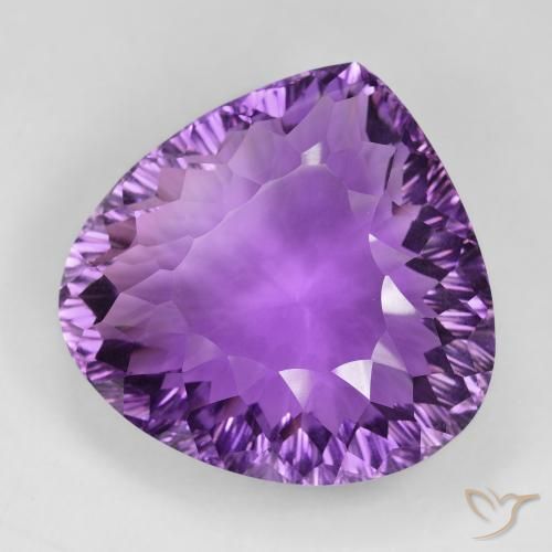 Ametista Viola violaceo medio naturale da 105.35 ct, Forma a pera, VVS