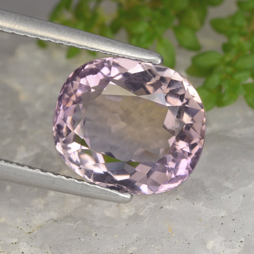 Ametrino Bi-Colore naturale da 4.82 ct, Taglio ovale, VVS