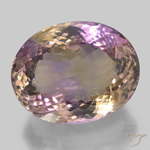 52.90ct Naturale Bi-Colore Ametrino, Ovale, VVS