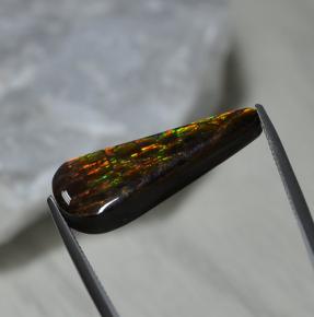 Ammolite Multicolore naturale da 10.29 ct, Forma a pera, Opaco