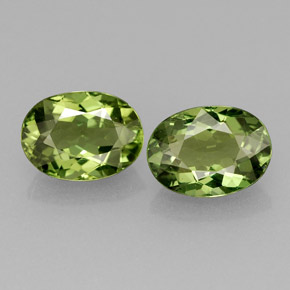 Apatite naturale verde da  ct, taglio ovale, VS