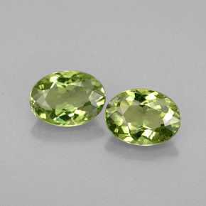 Apatite naturale verde da  ct, taglio ovale, VS