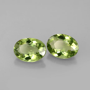 Apatite naturale verde da  ct, taglio ovale, VS