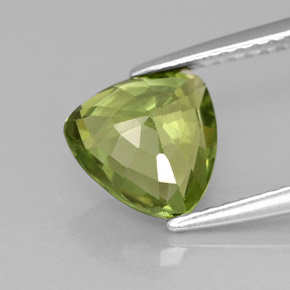 Apatite naturale verde da 1,84 ct, trillion, VS