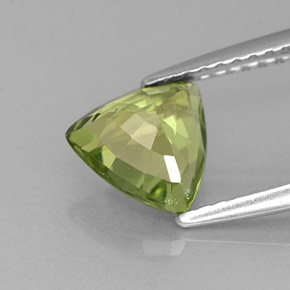Apatite naturale verde da 1,30 ct, trillion, VVS-VS