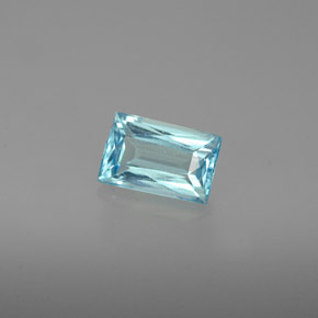 Apatite naturale blu da 0,76 ct, baguette, VS