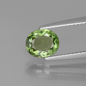Apatite naturale verde da 0,96 ct, taglio ovale, VVS