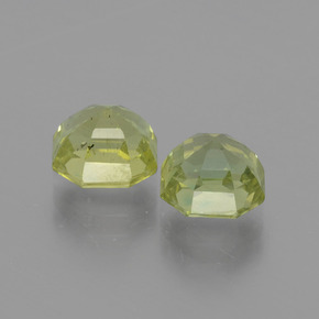Apatite naturale verde da  ct, taglio smeraldo, VS