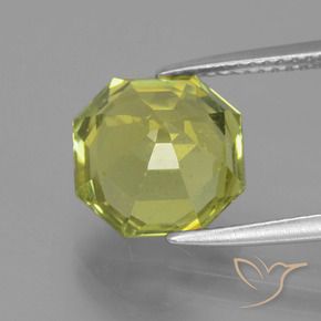 Apatite Caldo bosco verde naturale da 5.46 ct, Ottagonale / Taglio smeraldo, VS