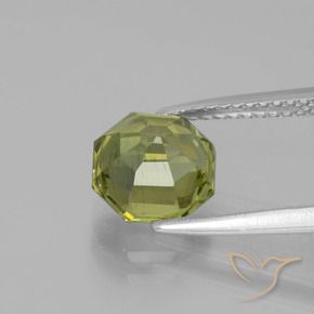 Apatite Caldo terroso verde naturale da 2.33 ct, Ottagonale / Taglio smeraldo, VS