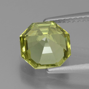 Apatite Giallo medio naturale da 2,43 ct, Taglio smeraldo, VS