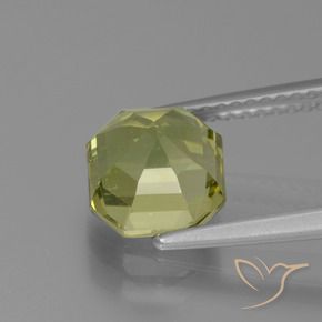 Apatite Verde oliva naturale da 2.66 ct, Ottagonale / Taglio smeraldo, VS