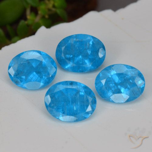 Gemme di Apatite Blu intenso naturale da 1.34 ct, Ovale, VS-SI