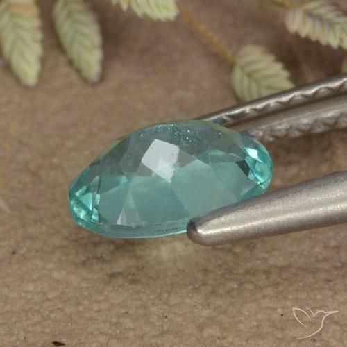 Apatite Verde bluastro medio naturale da 0.70 ct, Ovale, VS