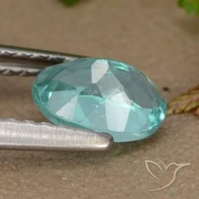 Apatite Verde bluastro chiaro naturale da 0.92 ct, Ovale, VS