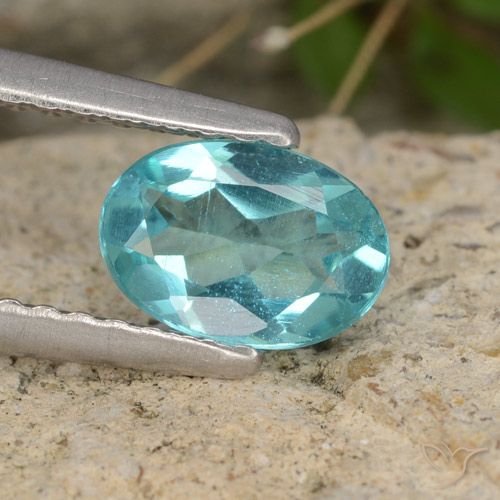 Apatite Verde blu naturale da 0.69 ct, Taglio ovale, VS
