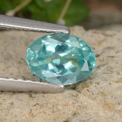 Apatite Verde bluastro naturale da 0.80 ct, Taglio ovale, VS
