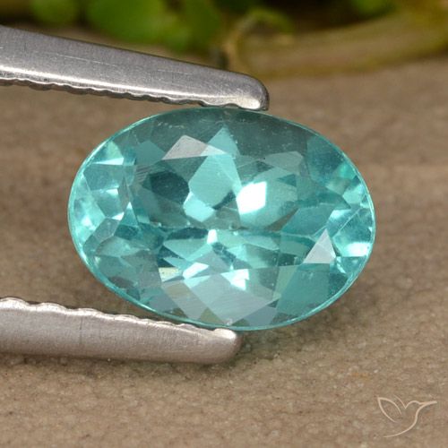 0.87ct Naturale Blu brillante verde Apatite, Ovale, VS