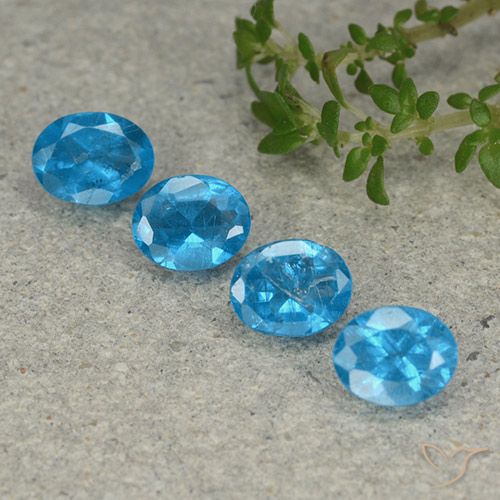 1.28ctw Naturale Blu medio Apatite, Ovale, VS