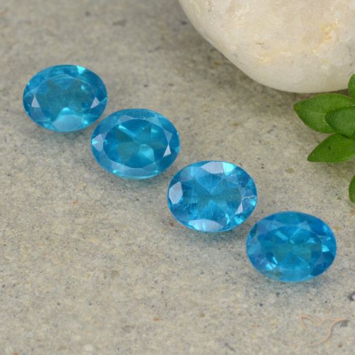 1.48ctw Naturale Blu medio Apatite, Ovale, VS