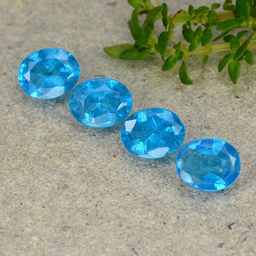 1.38ctw Naturale Blu medio Apatite, Ovale, VS