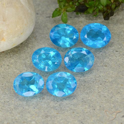 2.32ctw Naturale Blu medio Apatite, Ovale, VS